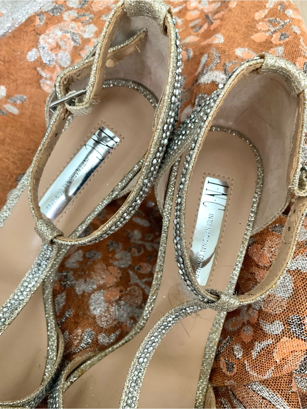 INC Rhinestone Silver Bow Crystal Embellished High Heels - Picture 11 of 12